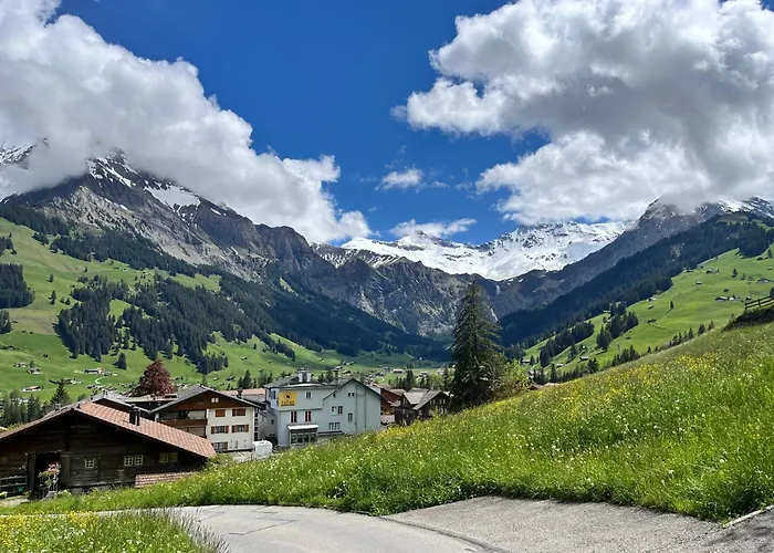 Zentrale, Gemuetliche Wohnung Im Schweizer Stil I Bergblick